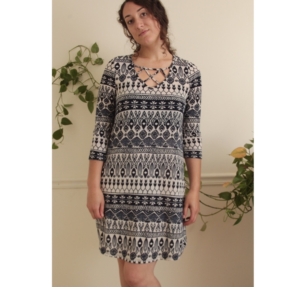 Blue geometric dress size L